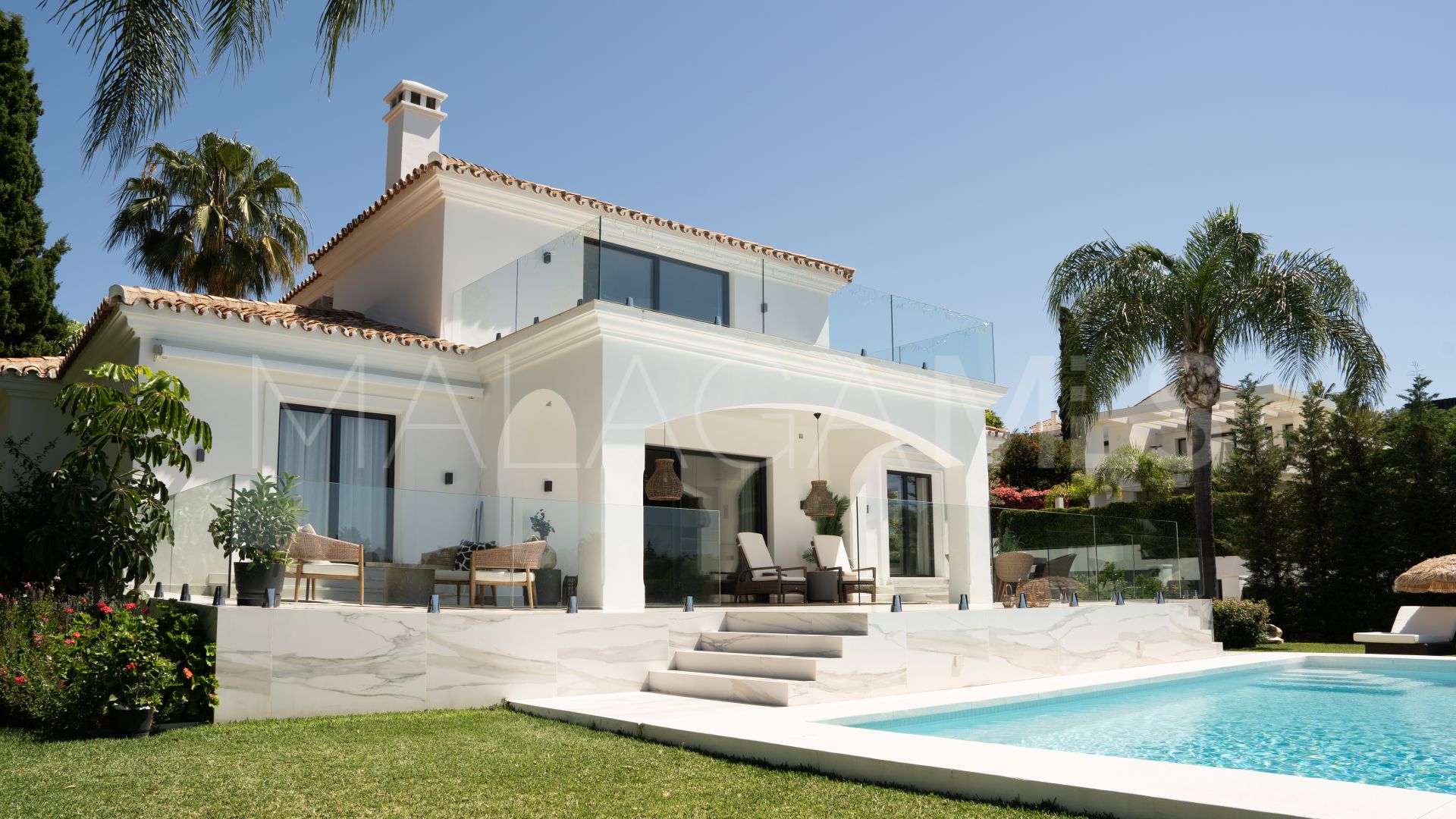 Villa for sale in Paraiso Alto