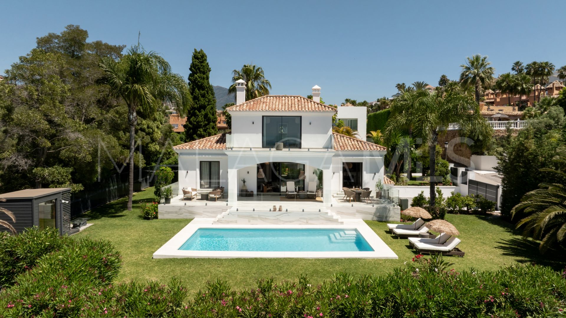 Villa for sale in Paraiso Alto