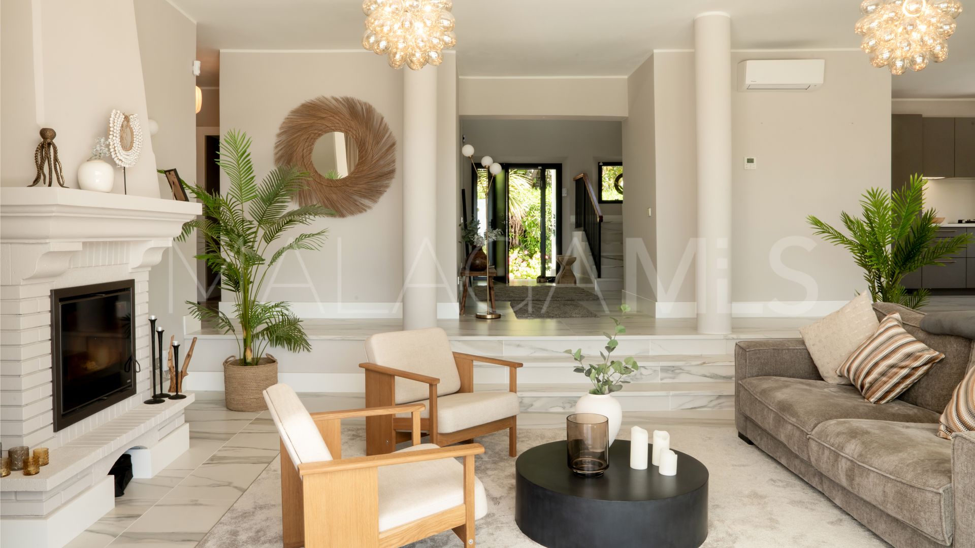 Villa for sale in Paraiso Alto