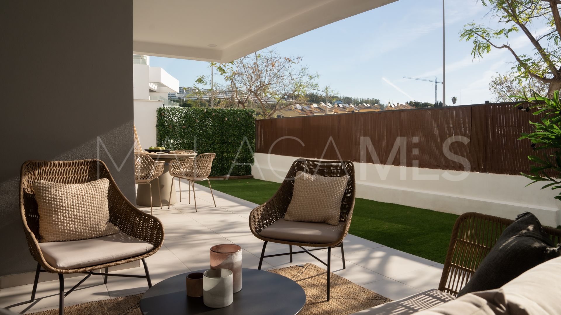 Ground floor apartment with 2 bedrooms for sale in Estepona Town