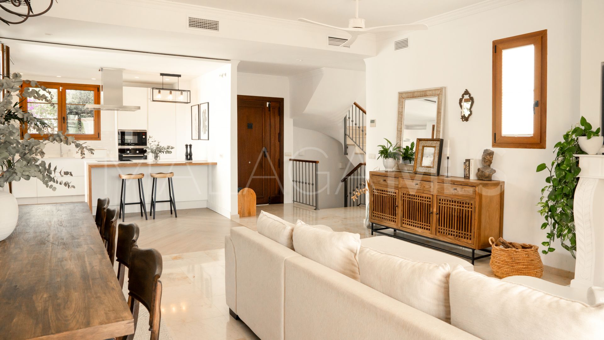 Villa for sale in La Resina Golf