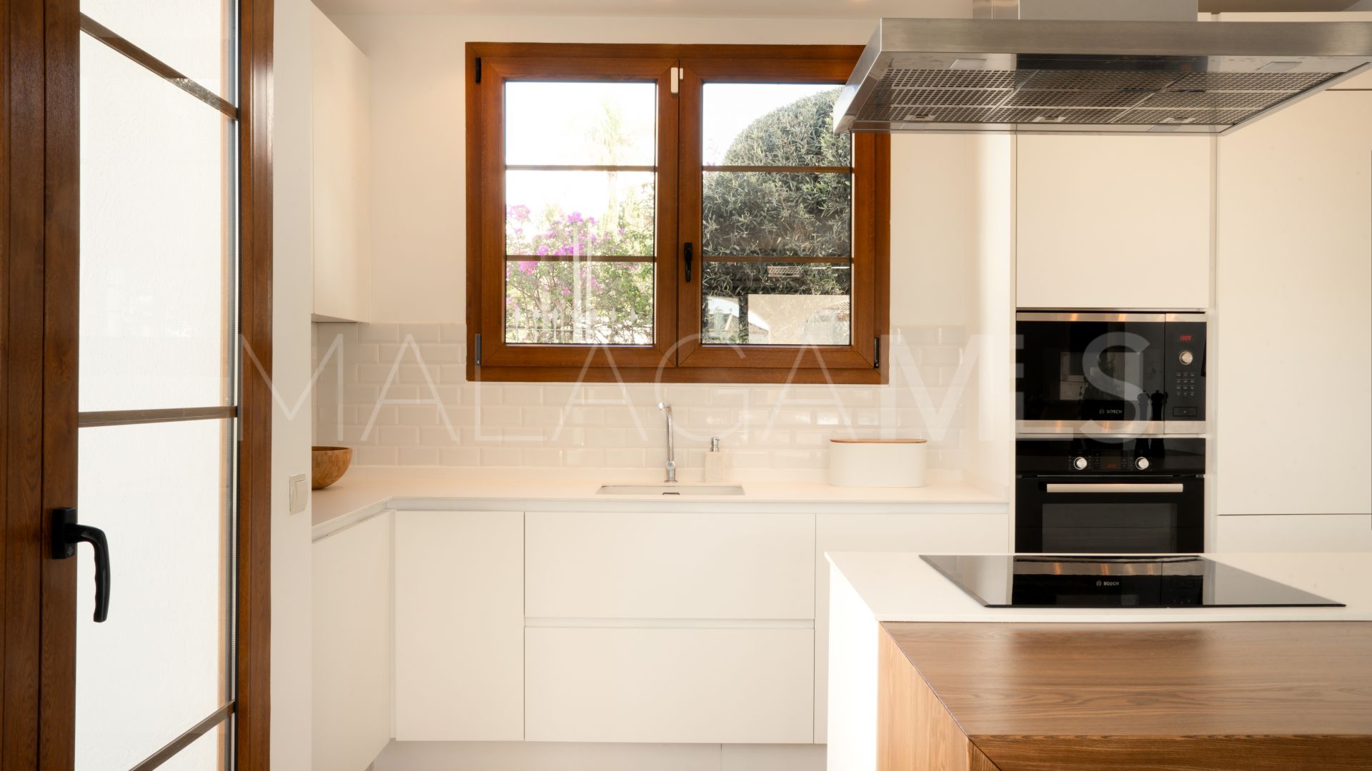 Villa for sale in La Resina Golf