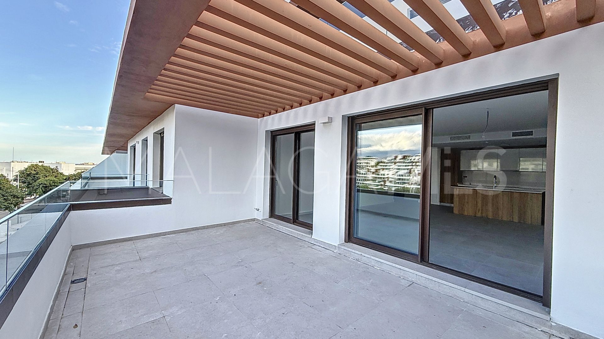 Appartement for sale in Estepona Puerto