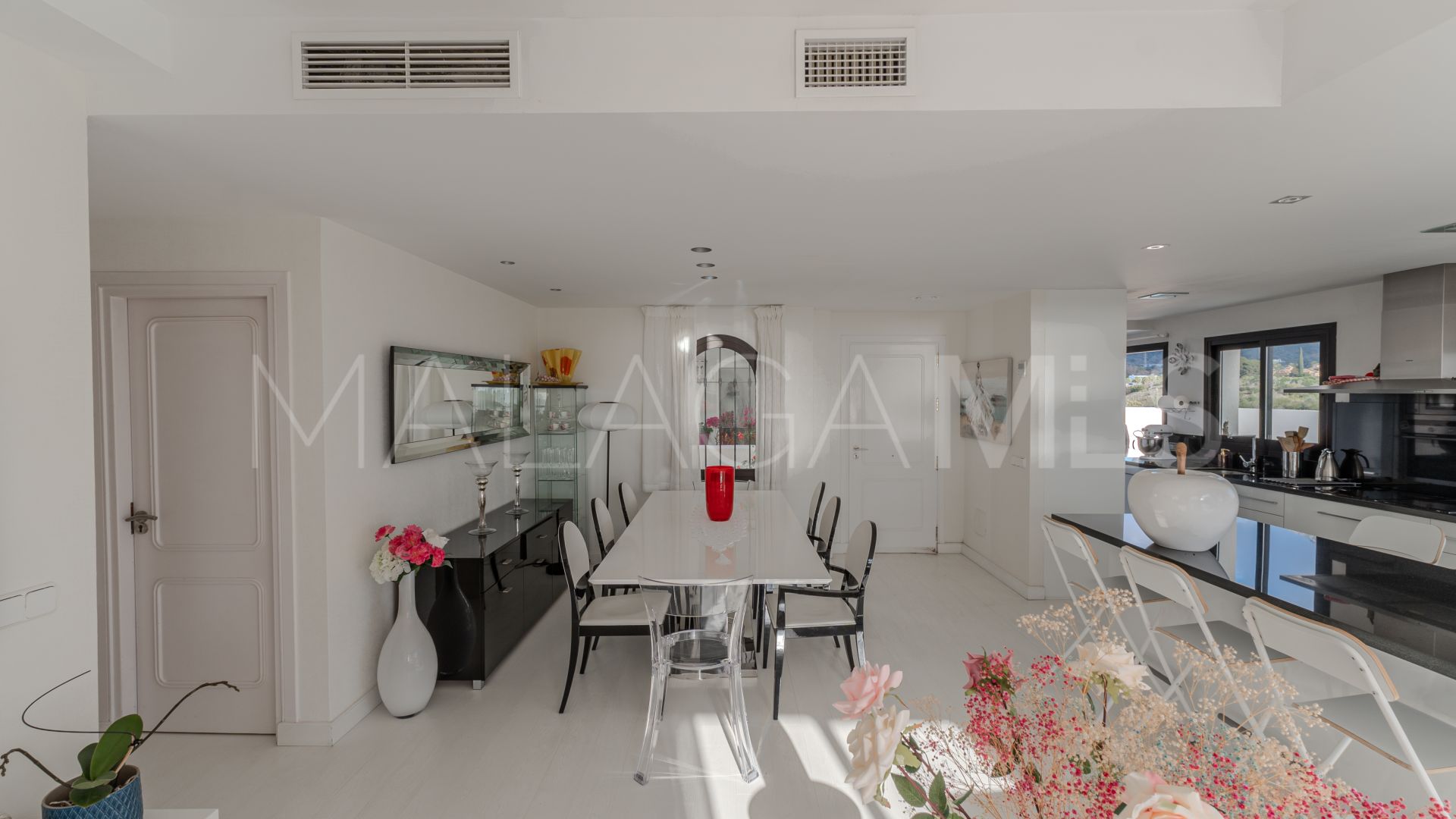 For sale Coto Real 2 bedrooms apartment