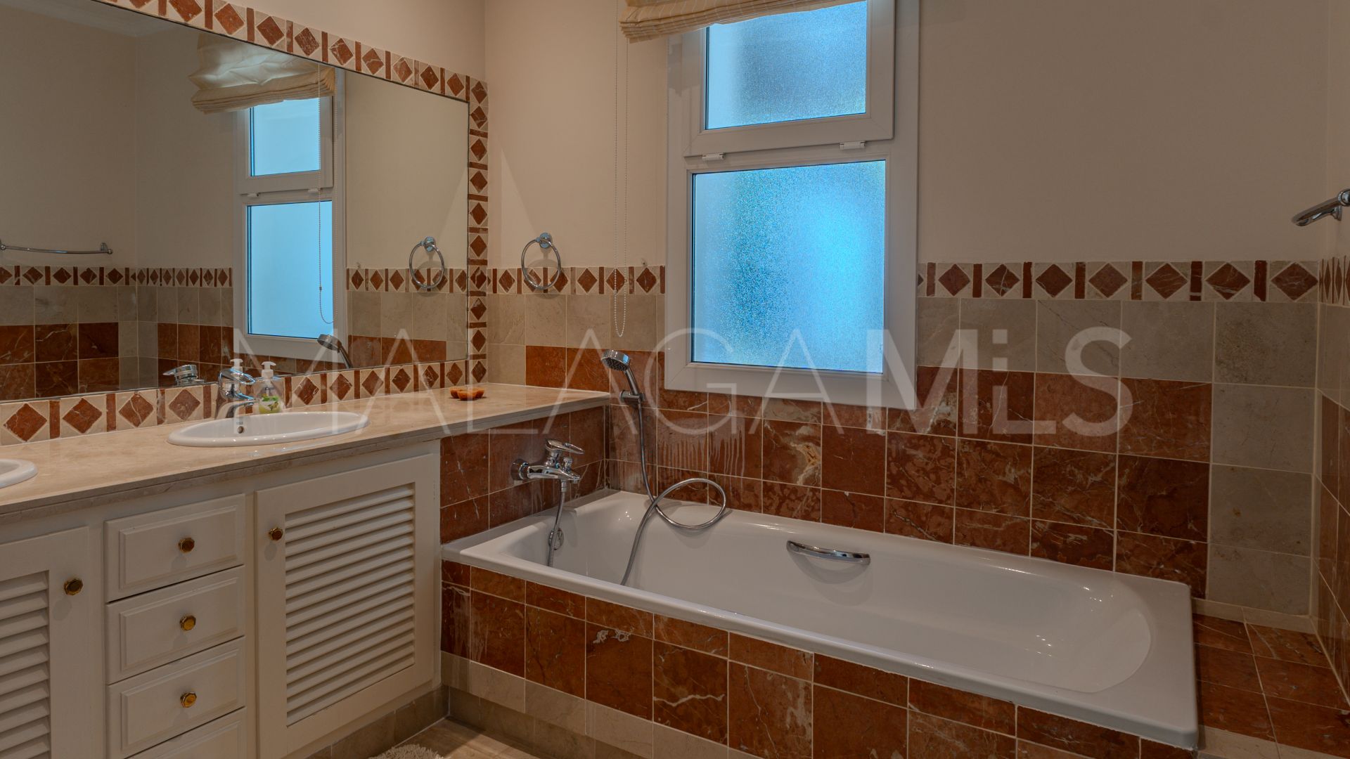 Villa for sale in La Quinta de Sierra Blanca