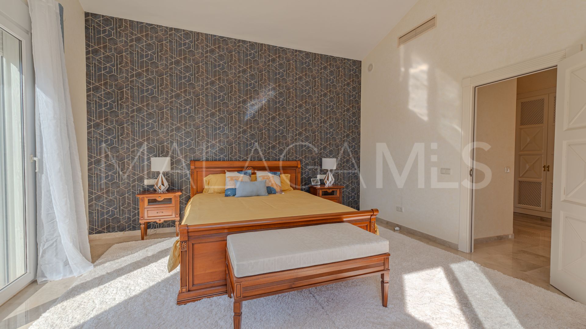 Villa for sale in La Quinta de Sierra Blanca