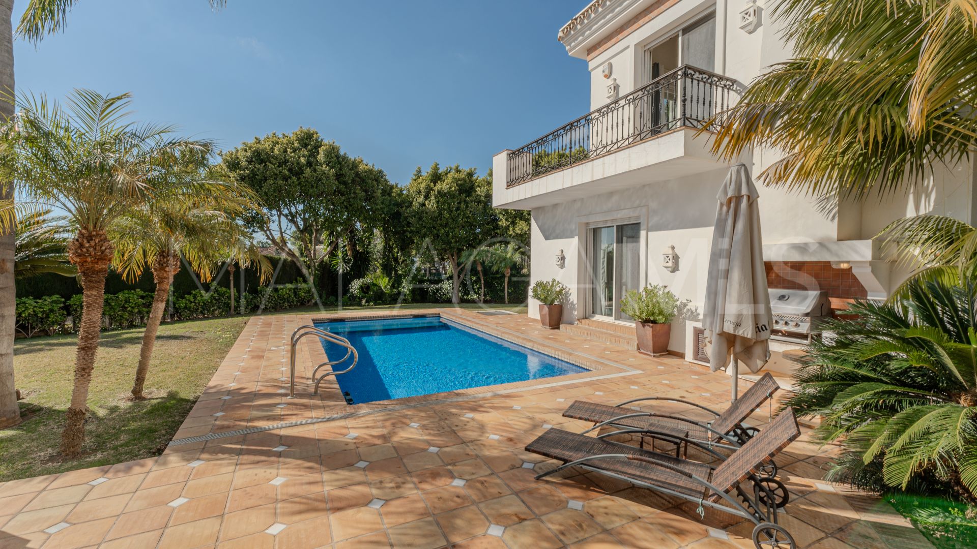 Villa for sale in La Quinta de Sierra Blanca