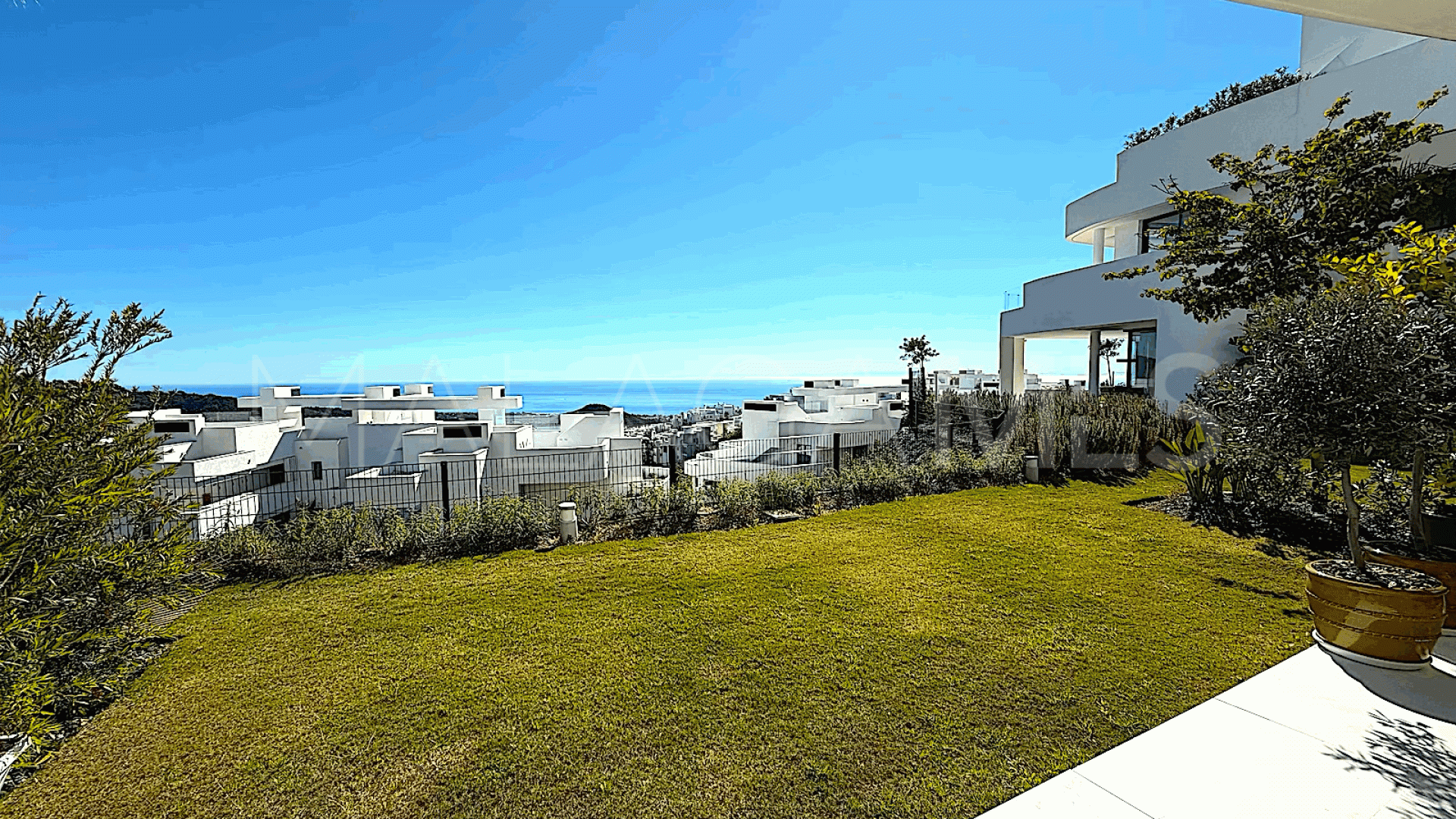Ojen, apartamento planta baja for sale