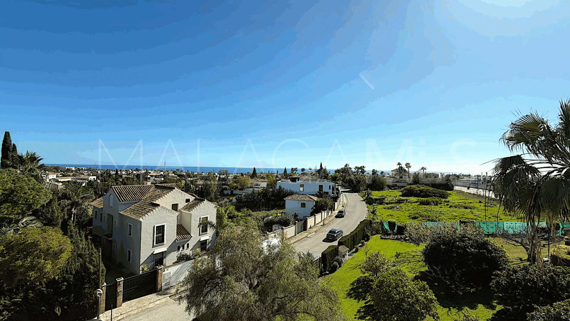 Takvåning for sale in Bel Air