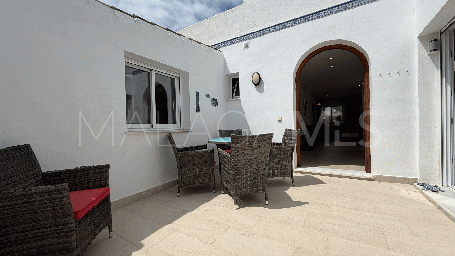 4 bedrooms semi detached house in Aloha for sale