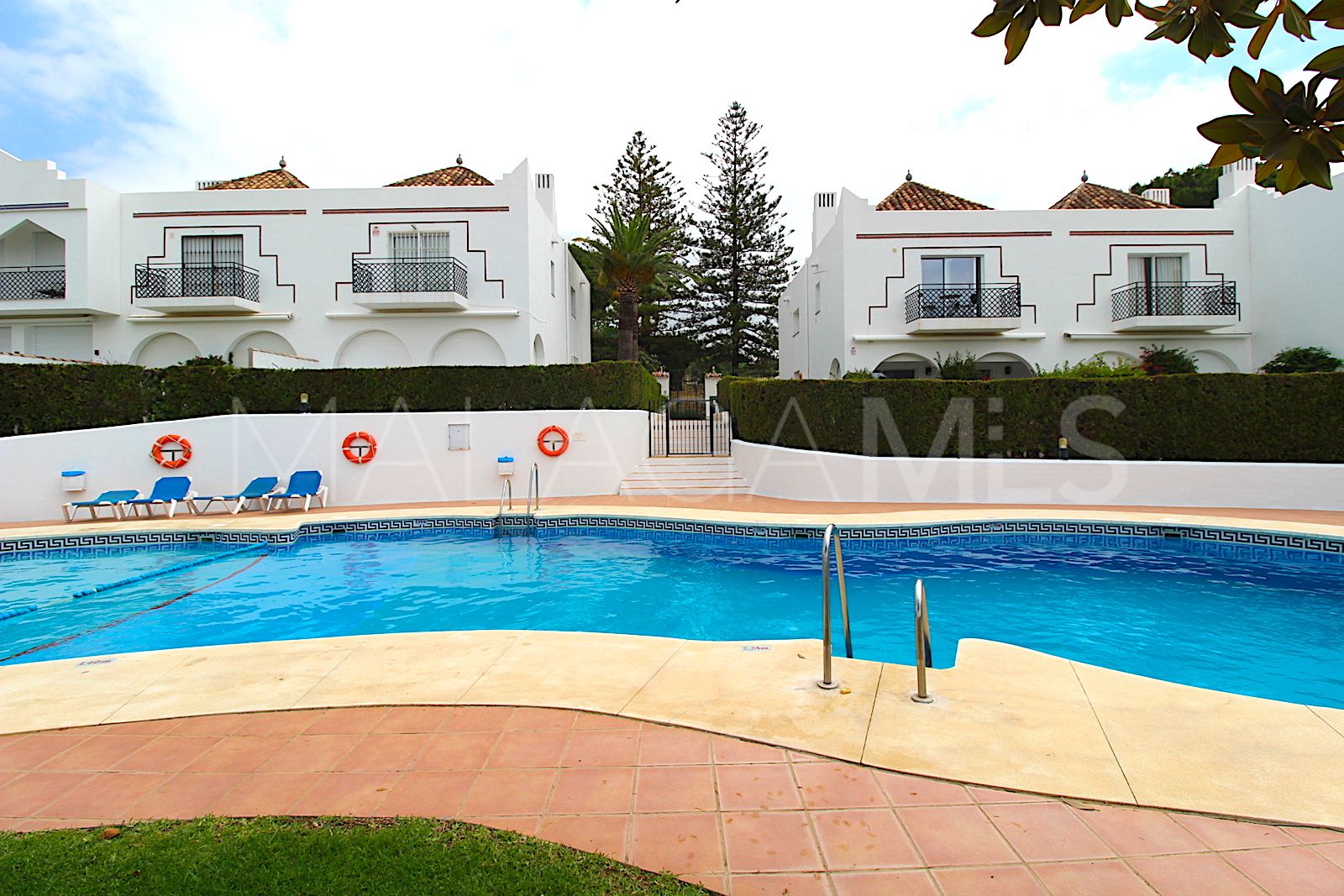 4 bedrooms semi detached house in Aloha for sale