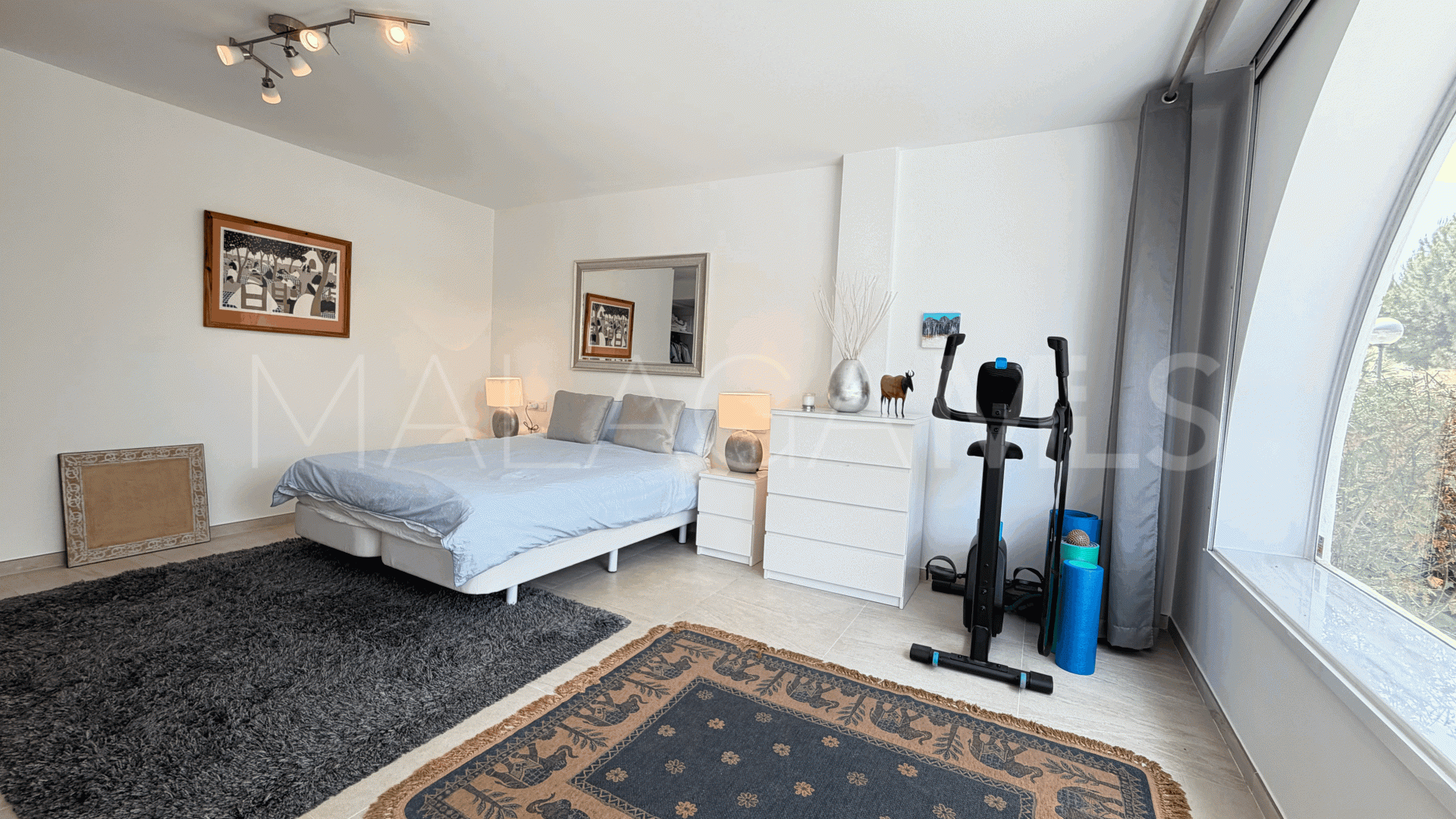 4 bedrooms semi detached house in Aloha for sale