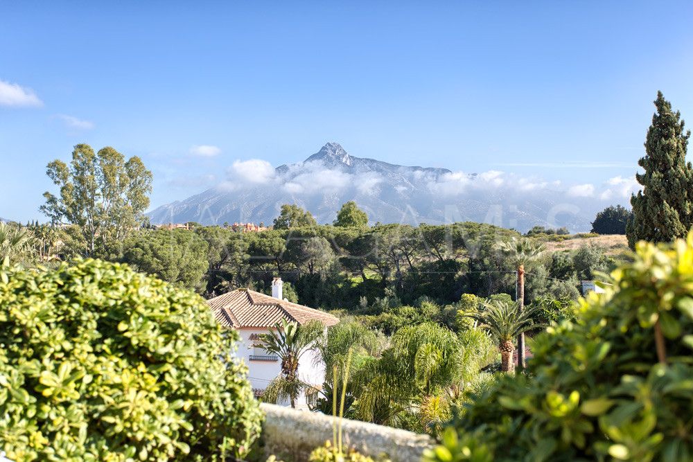 Lägenhet for sale in Nueva Andalucia