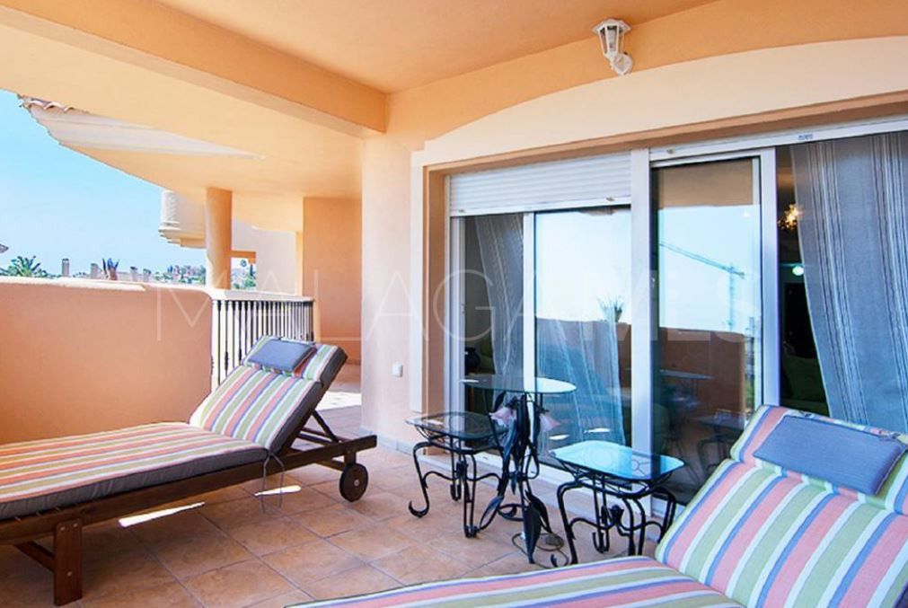 Buy apartamento in Nueva Andalucia with 2 bedrooms