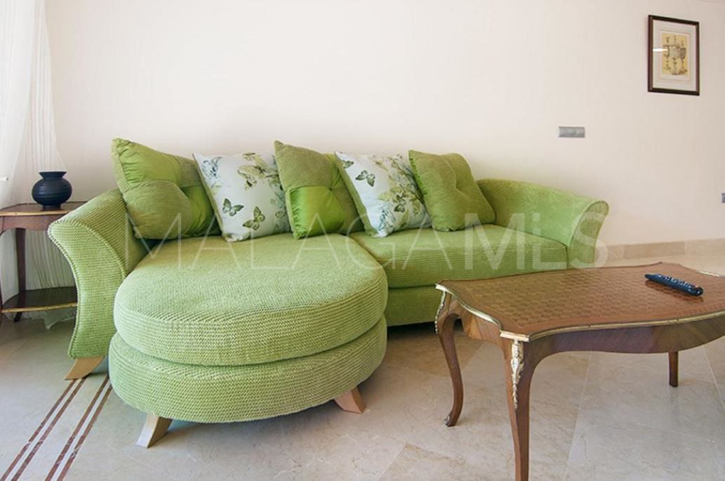 Buy apartamento in Nueva Andalucia with 2 bedrooms