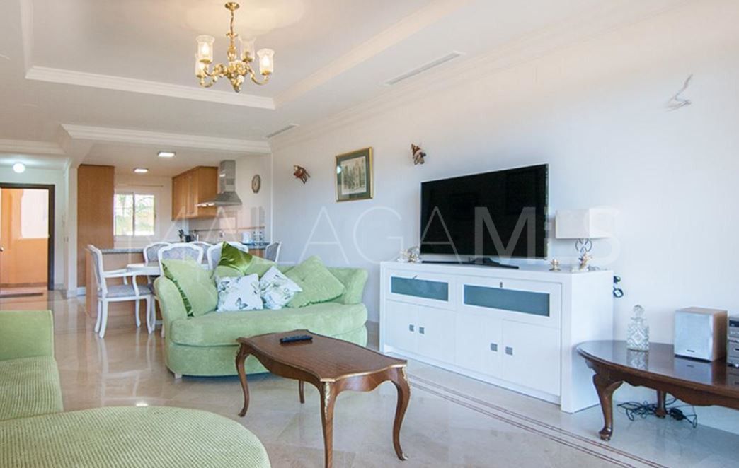 Buy apartamento in Nueva Andalucia with 2 bedrooms