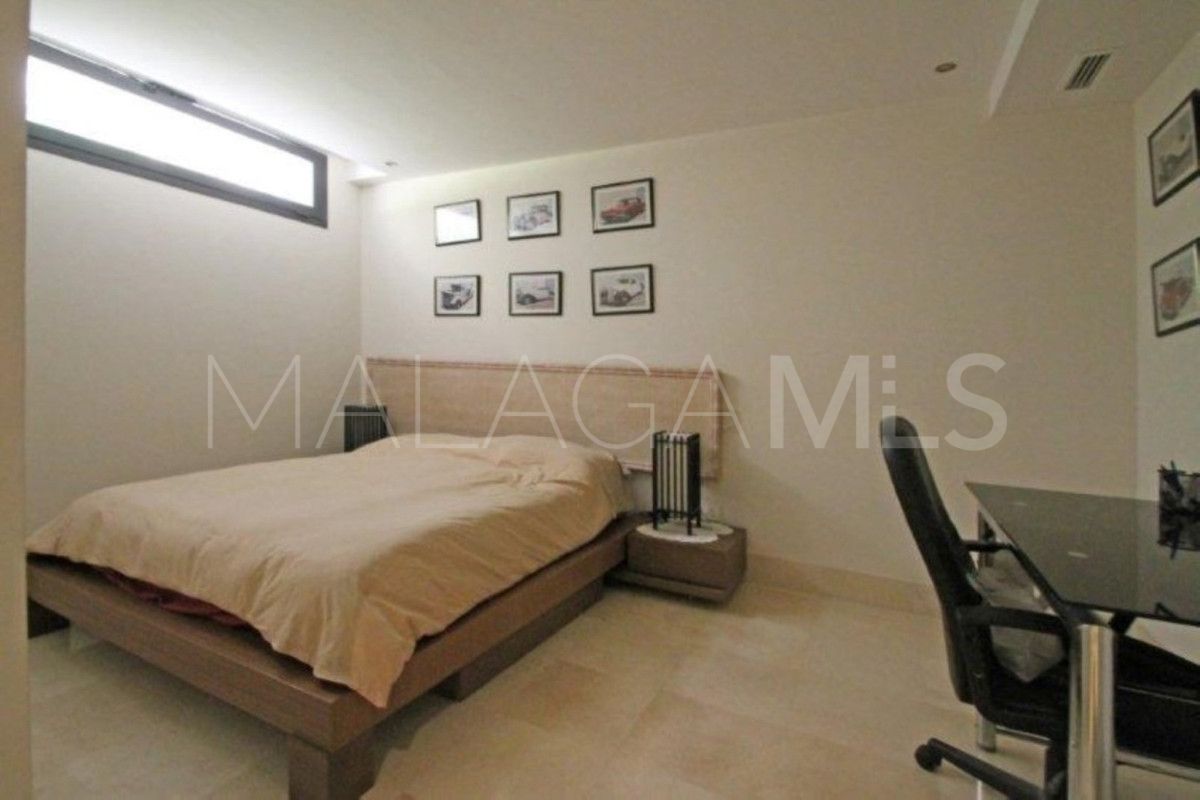 Villa for sale in Marbella Golden Mile