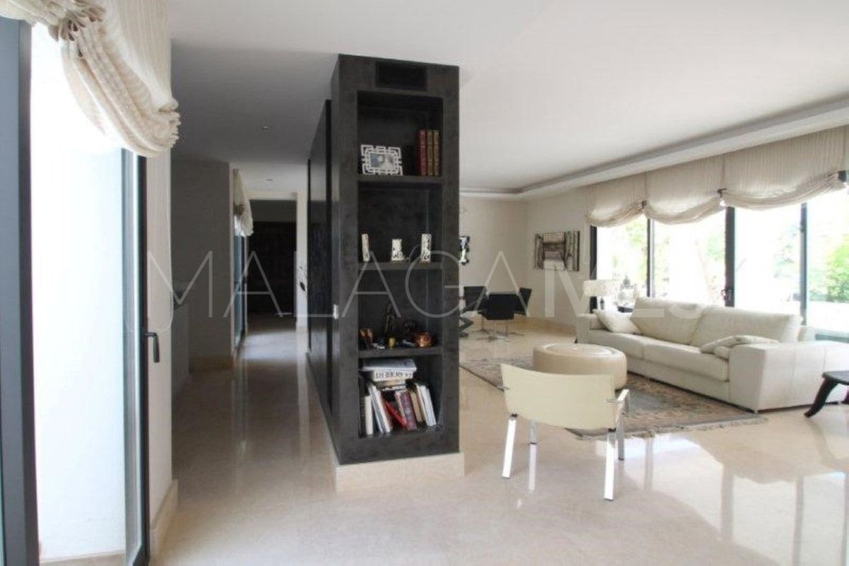 Villa for sale in Marbella Golden Mile