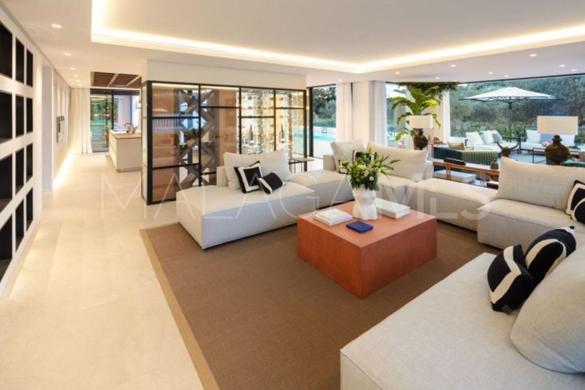 Villa for sale in Marbella City