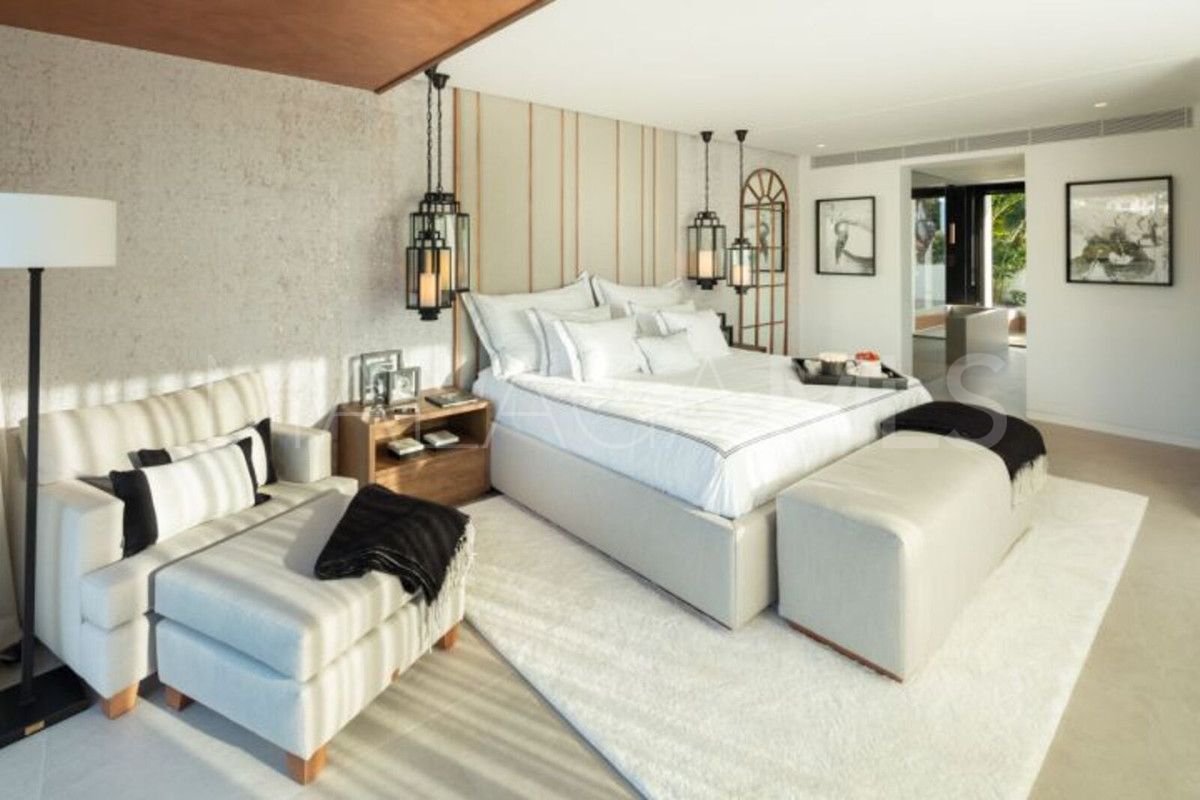 Villa for sale in Marbella City