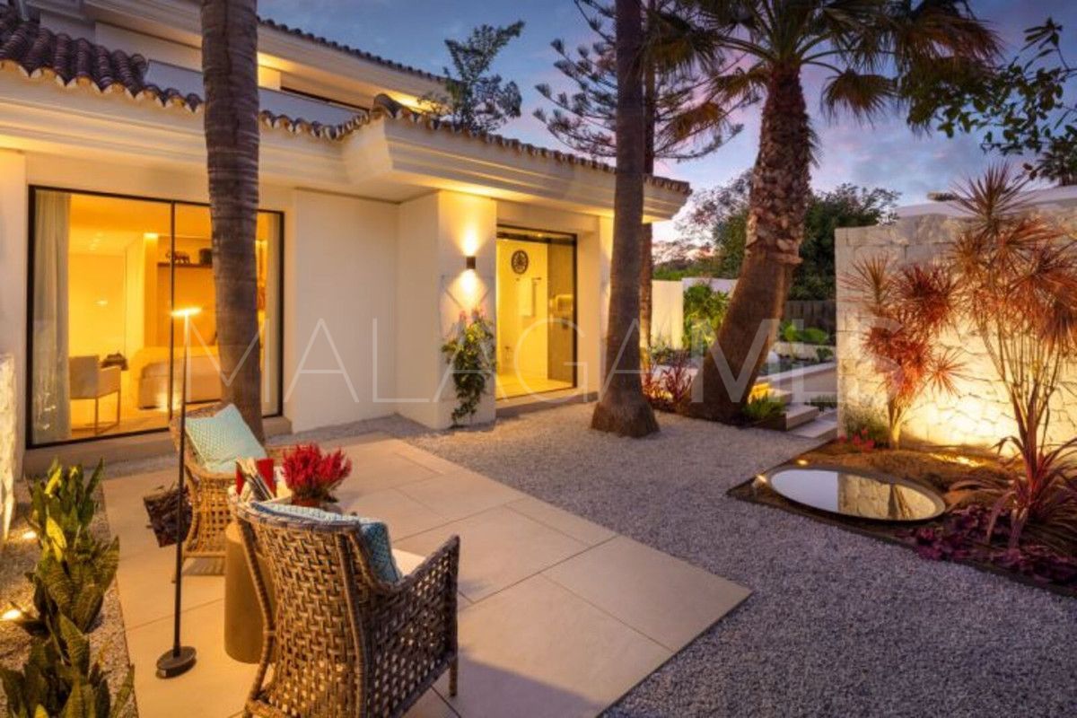 Villa for sale in Marbella City