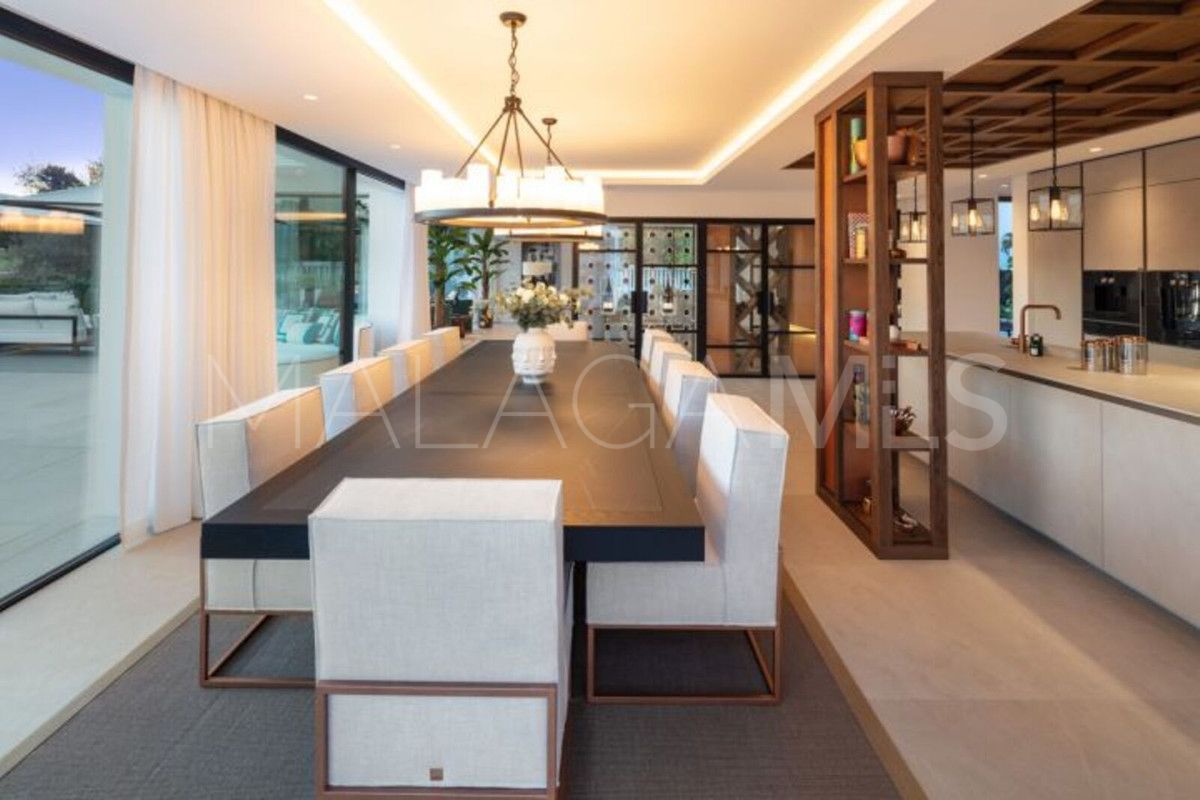 Villa for sale in Marbella City