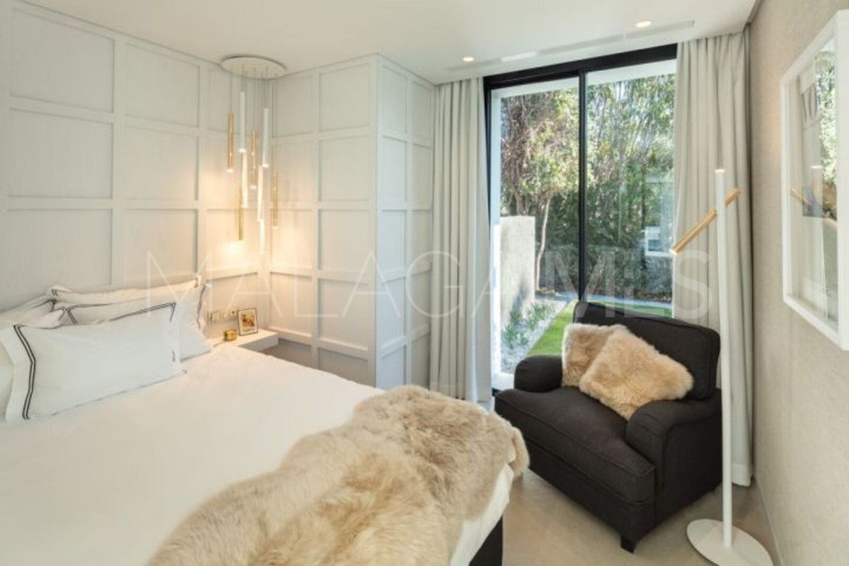 Villa for sale in Marbella City