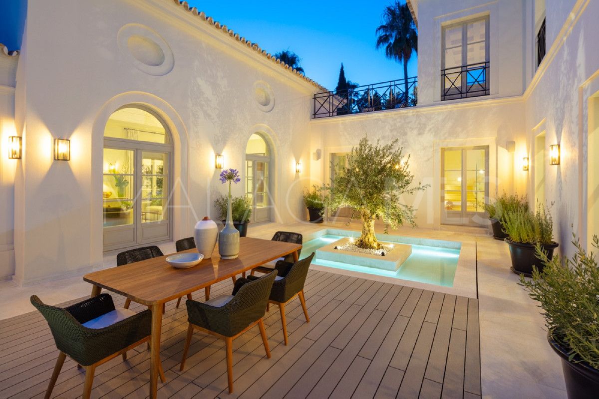 For sale 5 bedrooms villa in Nagüeles