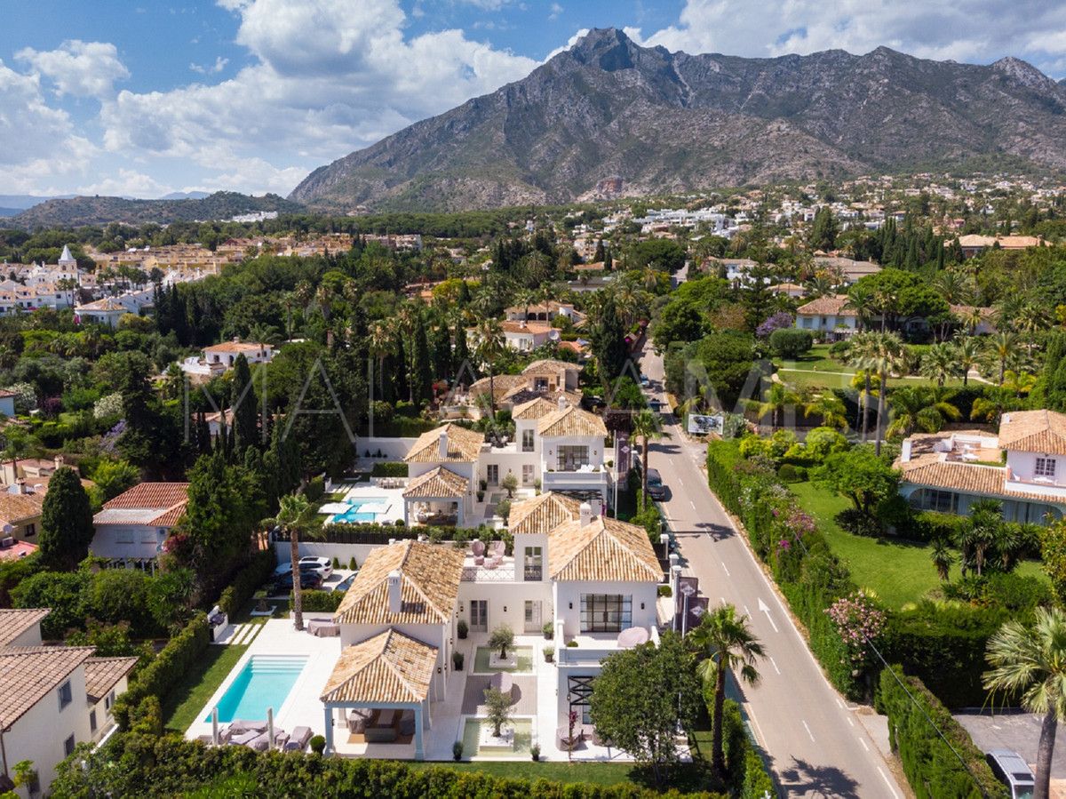 For sale 5 bedrooms villa in Nagüeles