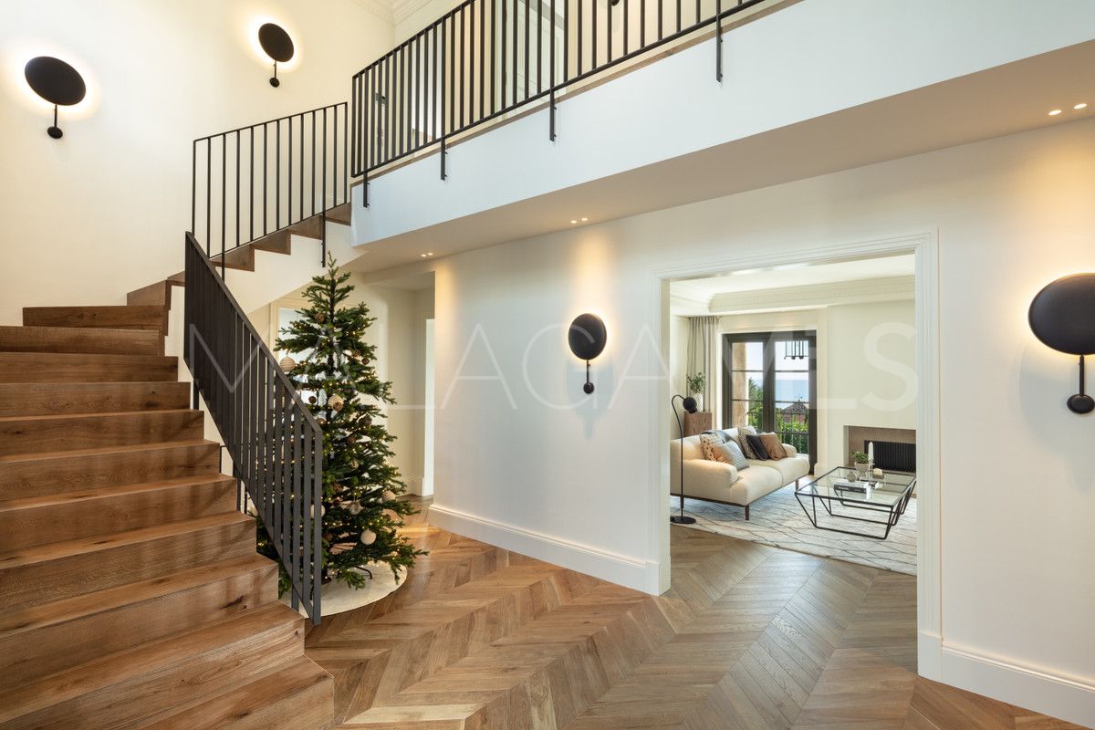 Se vende villa in Marbella Ciudad with 5 bedrooms