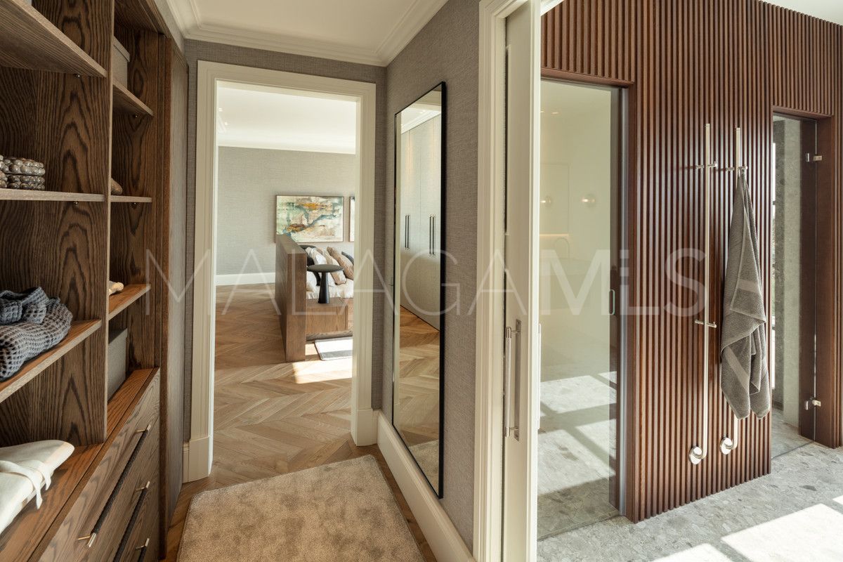 Se vende villa in Marbella Ciudad with 5 bedrooms