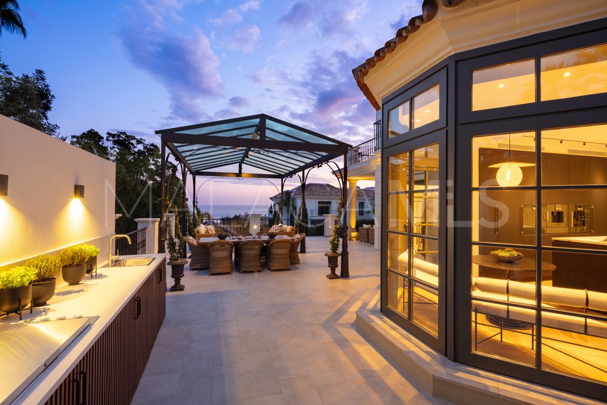 Se vende villa in Marbella Ciudad with 5 bedrooms