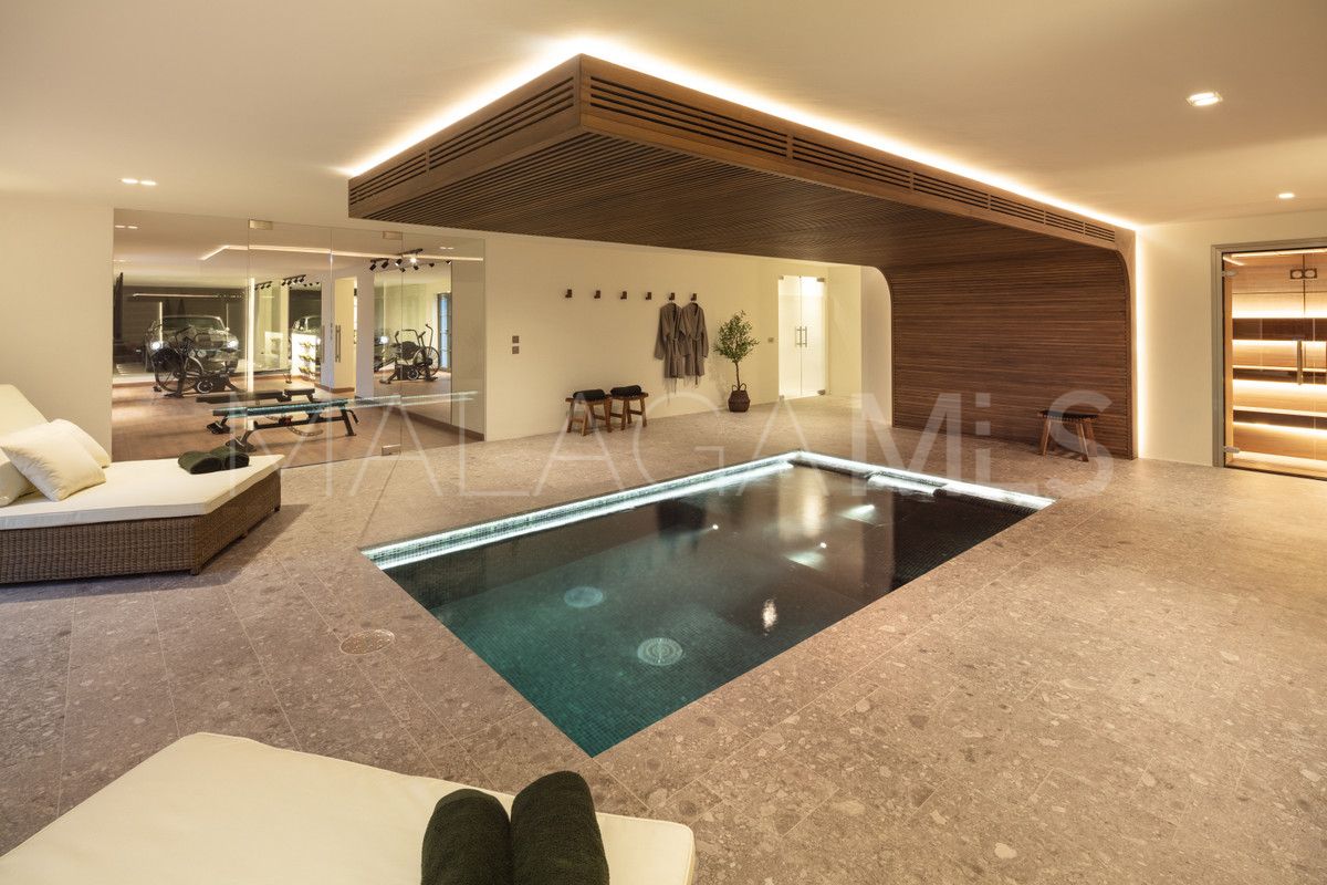 Se vende villa in Marbella Ciudad with 5 bedrooms