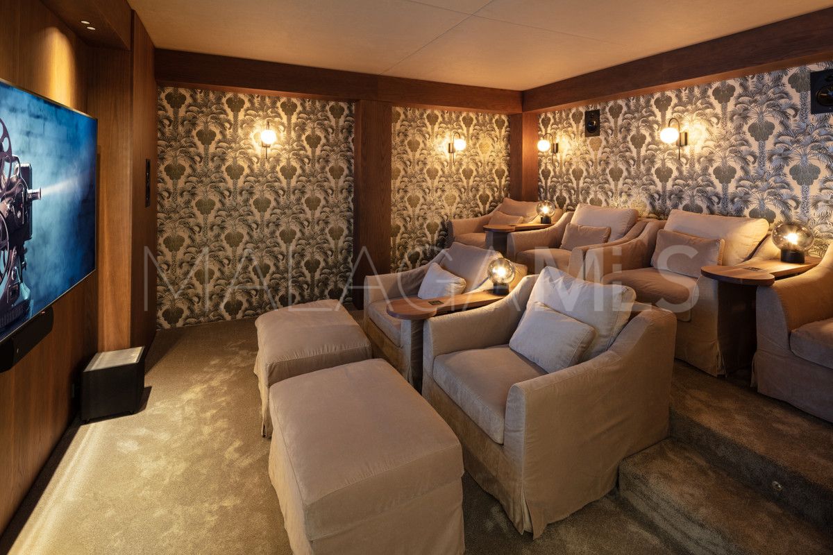 Se vende villa in Marbella Ciudad with 5 bedrooms