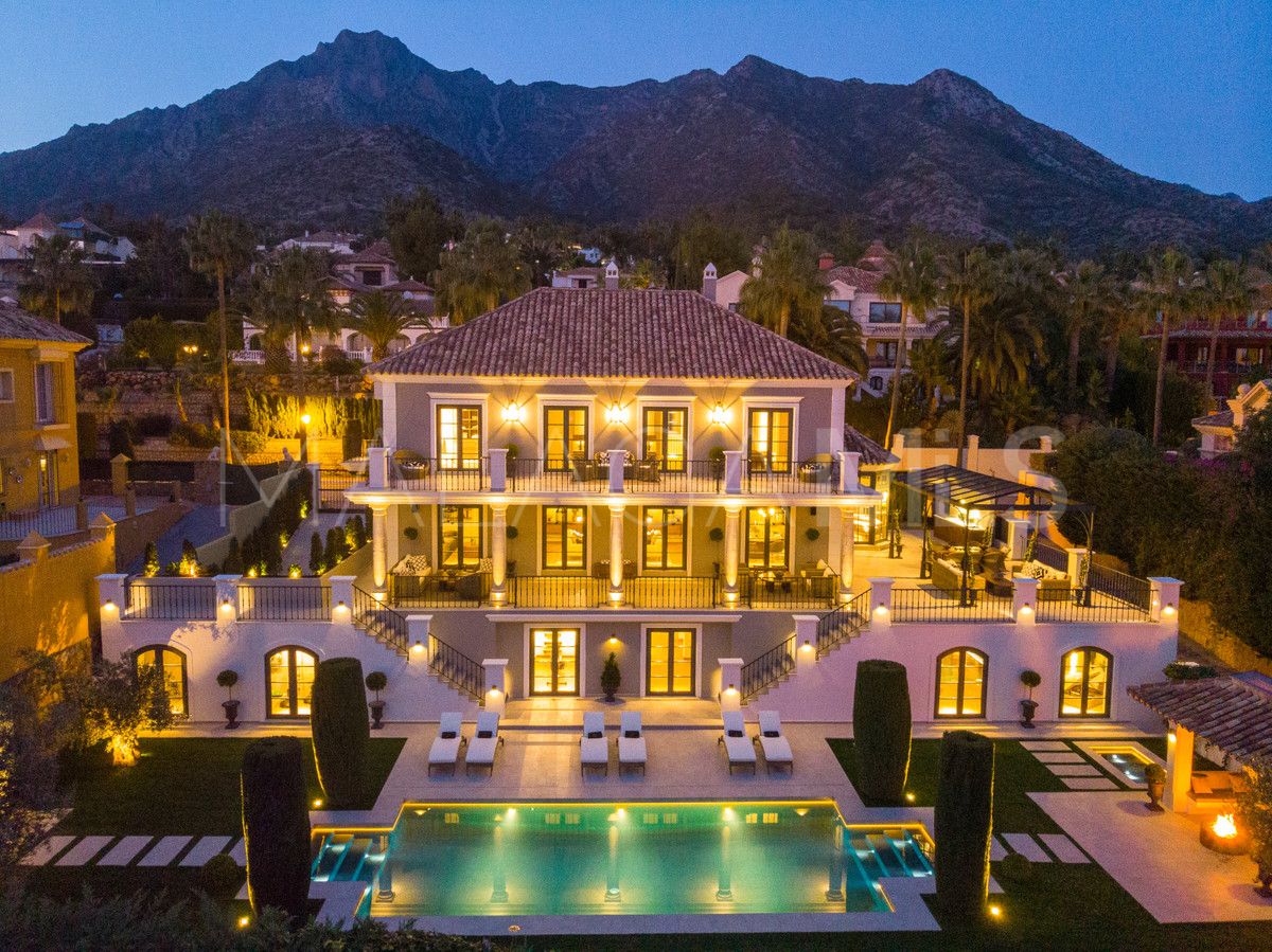Se vende villa in Marbella Ciudad with 5 bedrooms