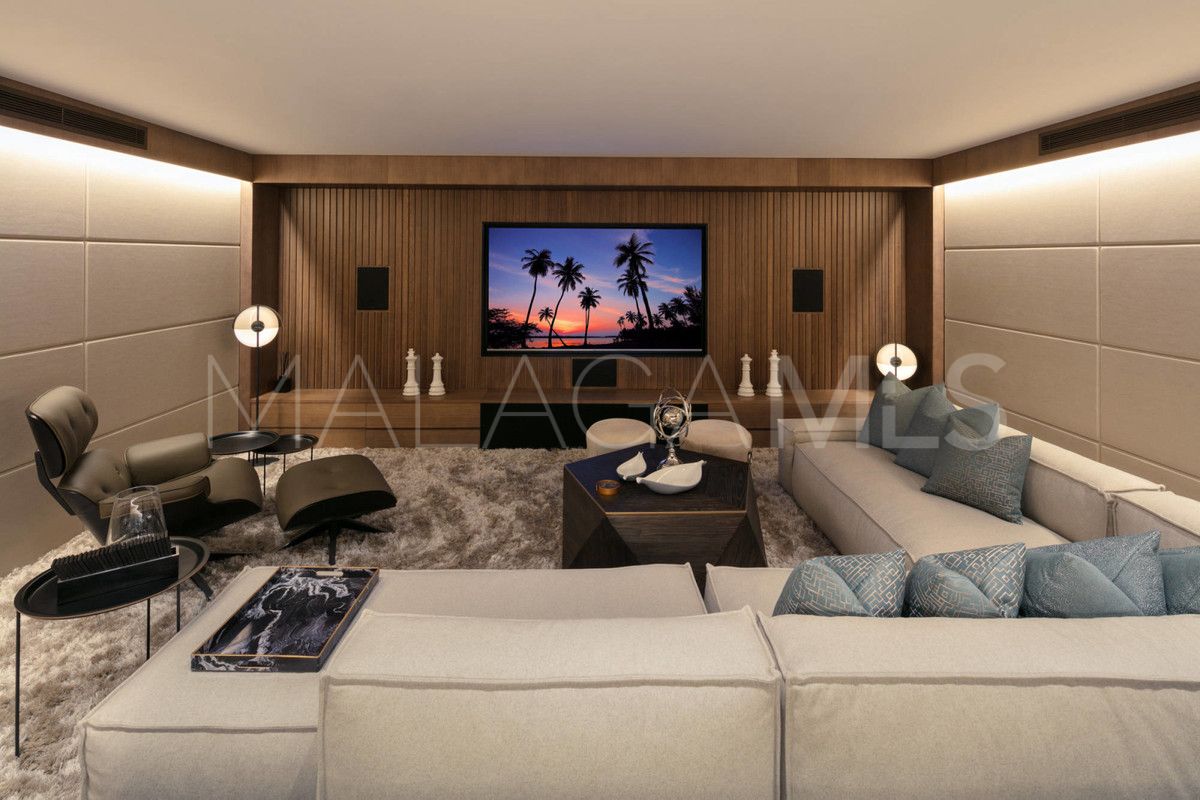 Villa for sale in Marbella City