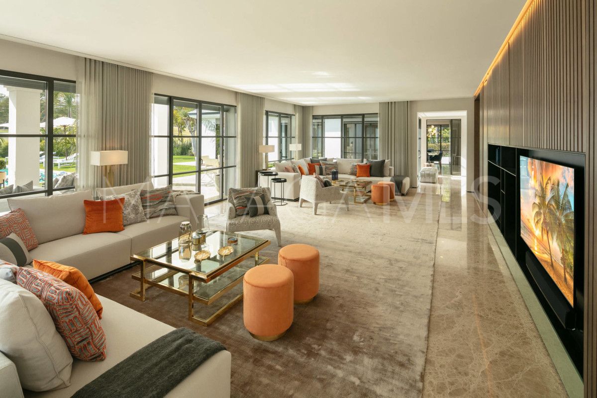 Villa for sale in Marbella City