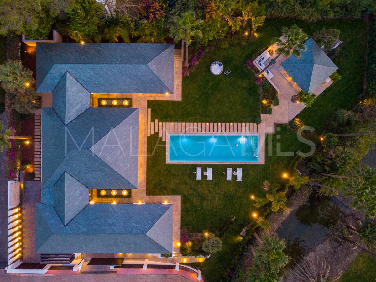 Villa for sale in Marbella City