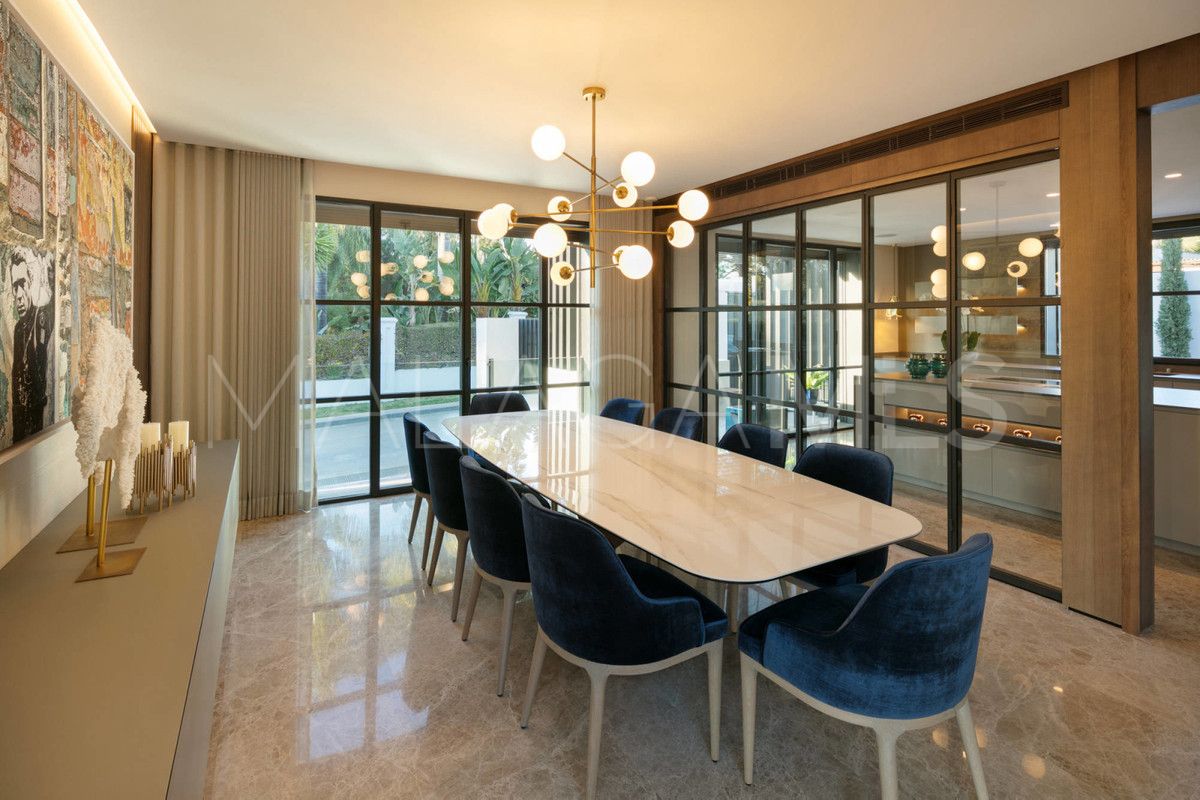Villa for sale in Marbella City