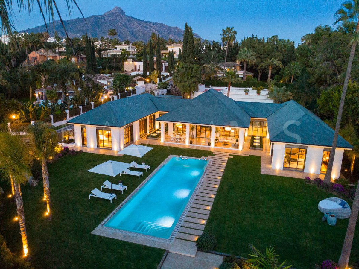 Villa for sale in Marbella City
