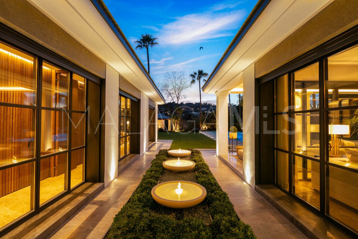 Villa for sale in Marbella City