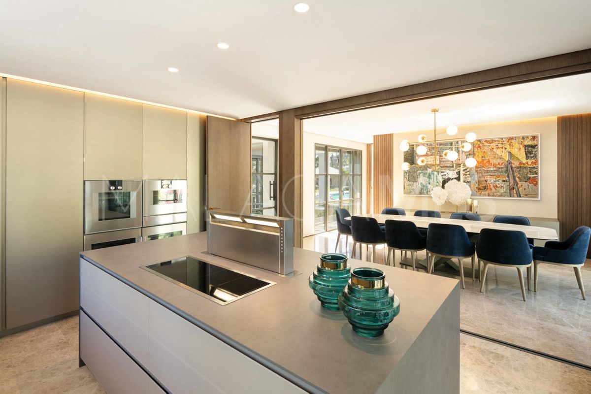 Villa for sale in Marbella City