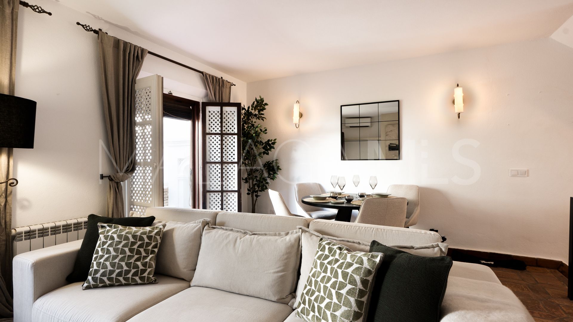 For sale Las Lomas del Marbella Club town house with 3 bedrooms
