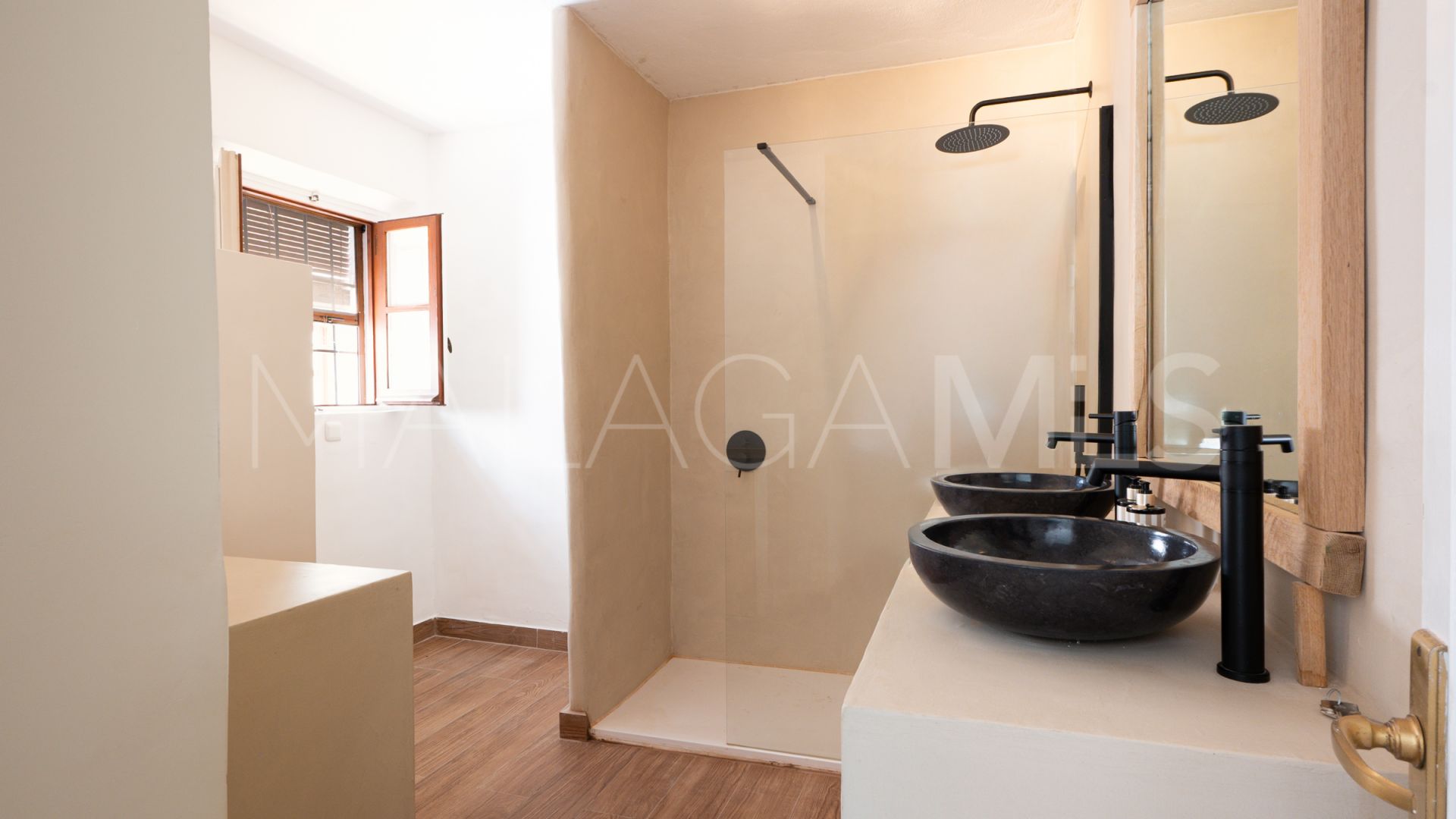 For sale Las Lomas del Marbella Club town house with 3 bedrooms