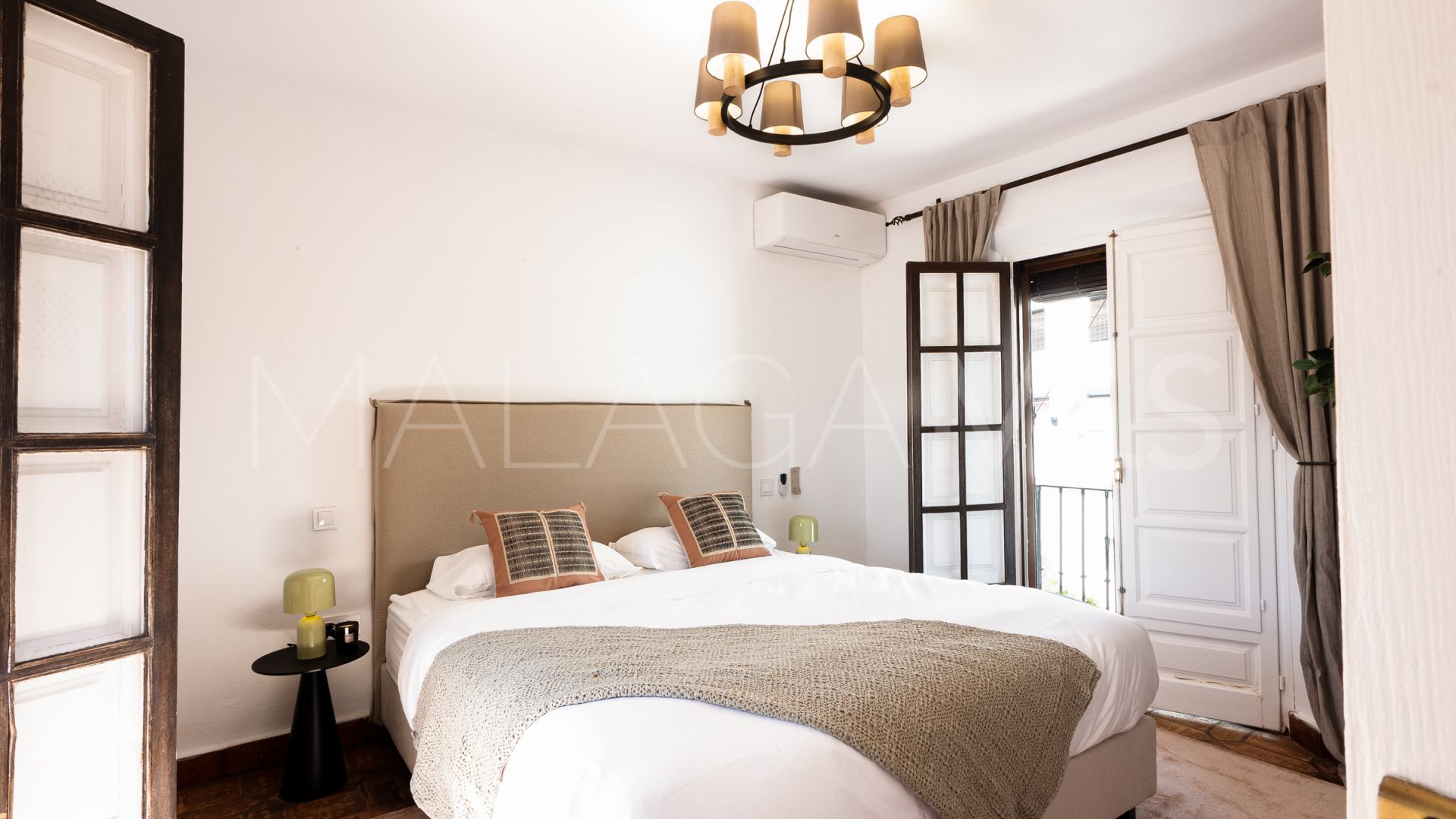 For sale Las Lomas del Marbella Club town house with 3 bedrooms