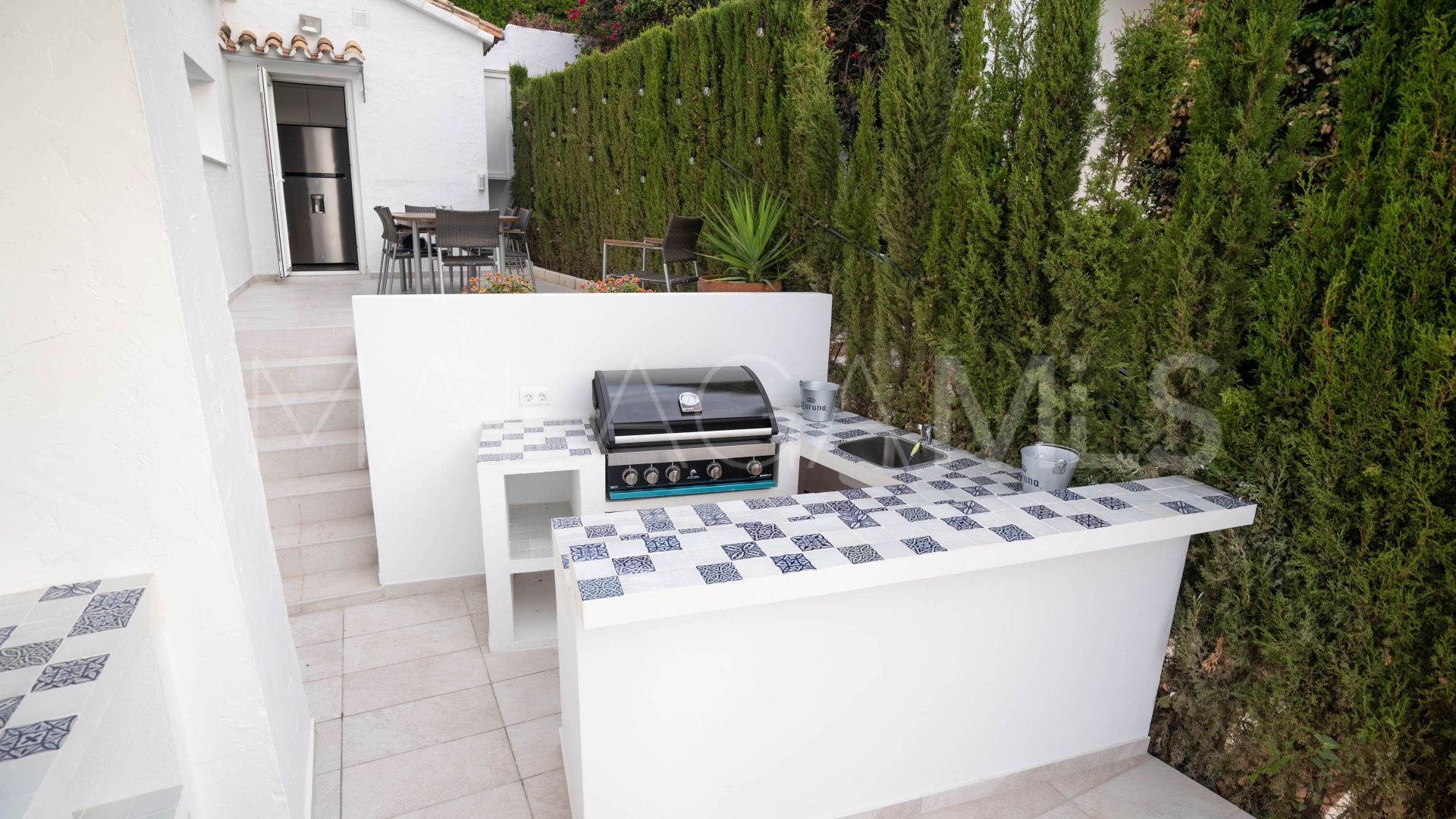 Villa for sale in El Paraiso