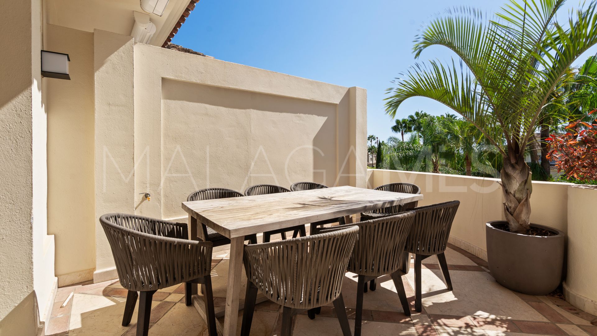 Penthouse for sale in Las Alamandas with 2 bedrooms