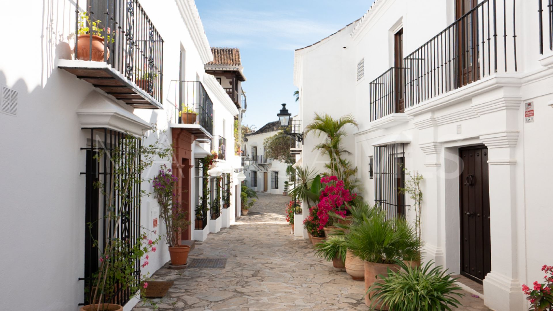 Reihenhaus for sale in Marbella Goldene Meile