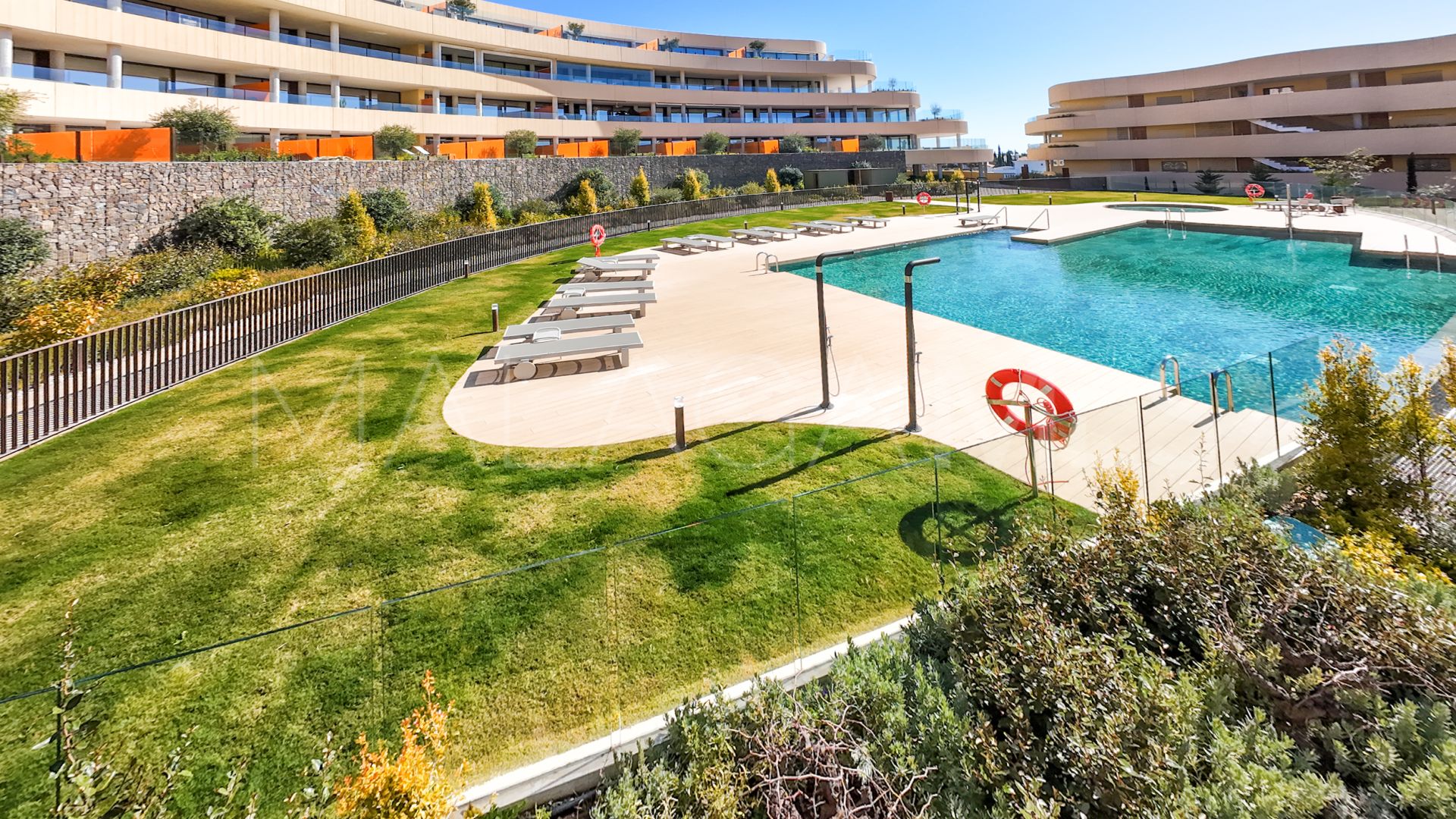 Apartamento planta baja a la venta in Fuengirola
