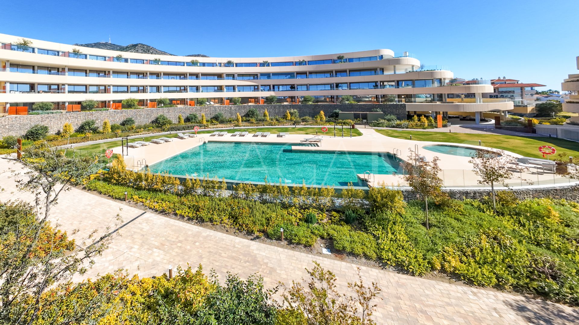 Apartamento planta baja a la venta in Fuengirola